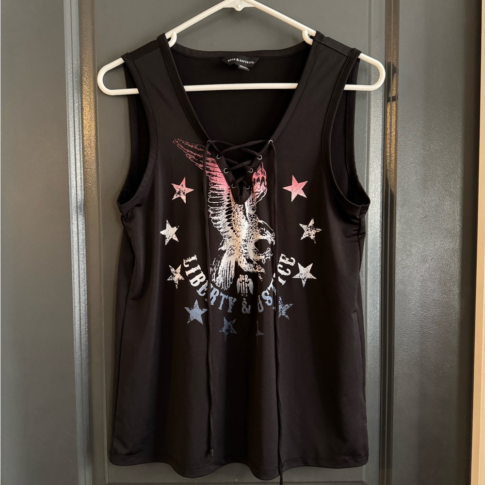Rock & Republic Black Graphic Tie Front Tank Top